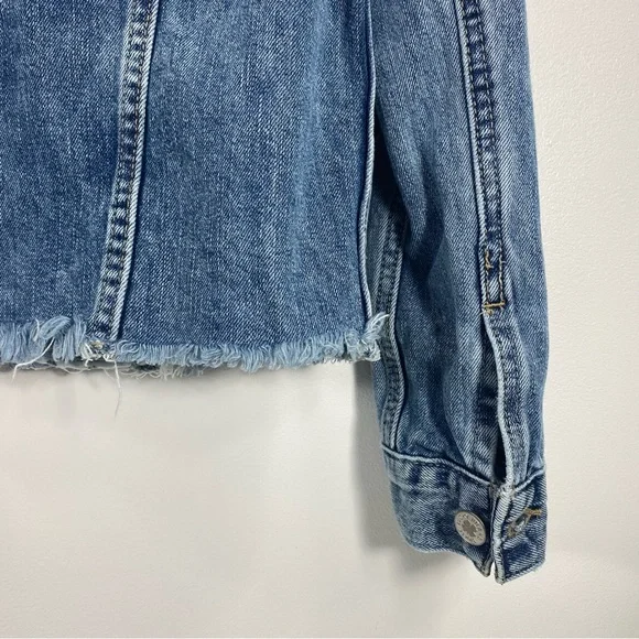 Lucky Brand The Tomboy Trucker Distressed Raw Hem Cropped Denim Jean Jacket M - Picture 5 of 12